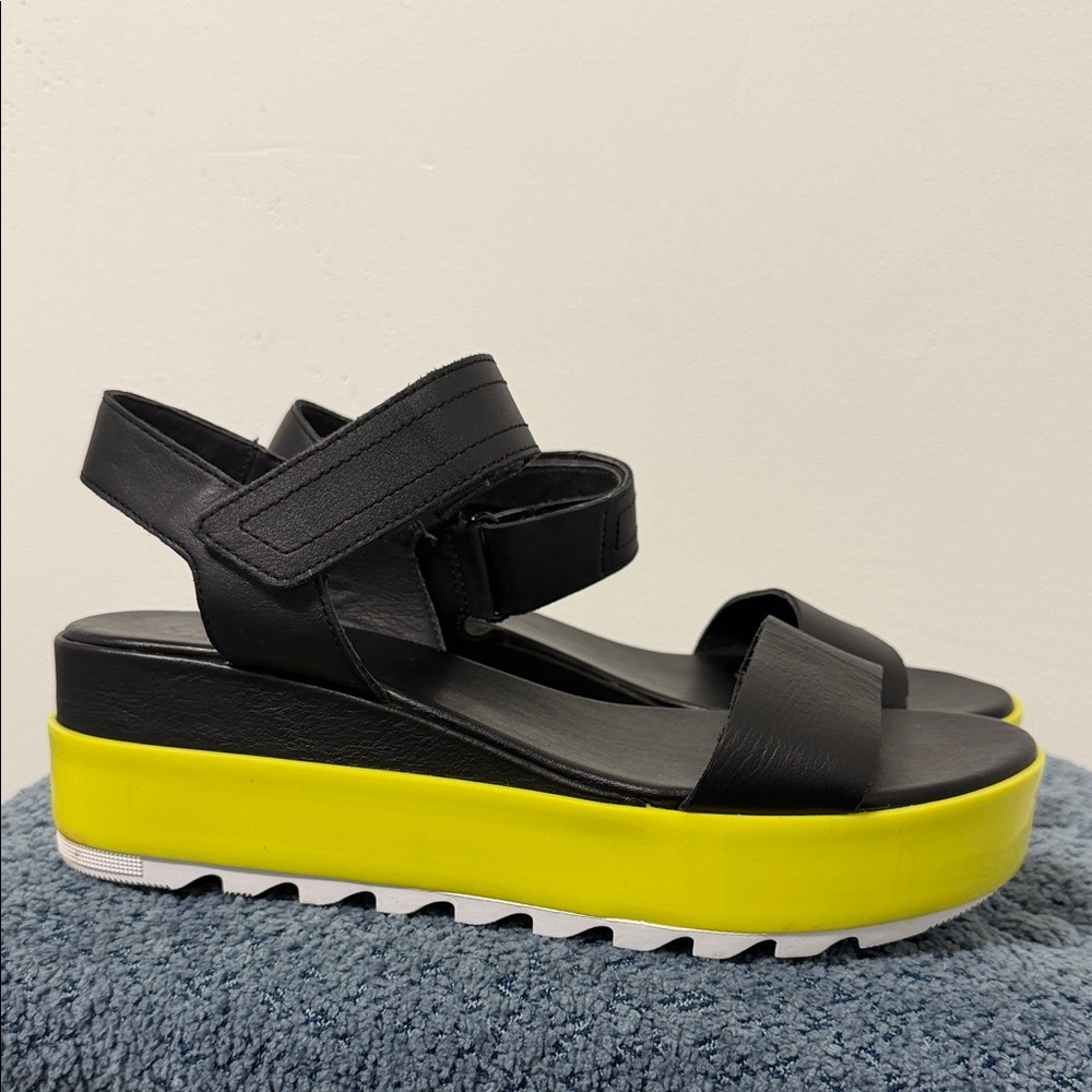 Sorel Black and Yellow Platform Sandals